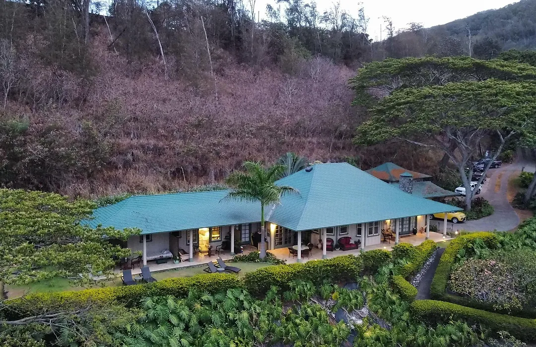 Iao Valley Inn-1